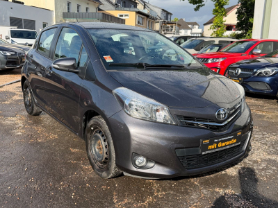 Toyota Yaris GR Yaris/ KAMERA / SCHECKHEFT