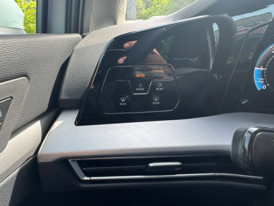 Volkswagen Golf VOLKSWAGEN GOLF 8 2.0 TDI LED AUTOMATIK DIGITAL COCKPIT KAMERA