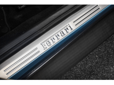 Ferrari Roma Spider - CELESTE TREVI SPECIAL COLOURS