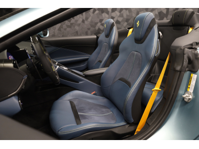 Ferrari Roma Spider - CELESTE TREVI SPECIAL COLOURS
