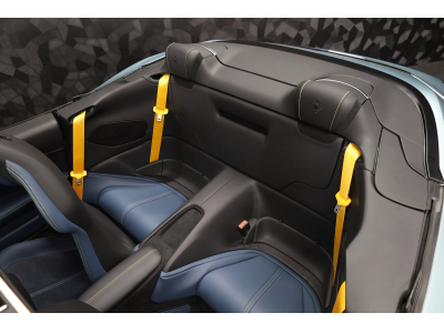 Ferrari Roma Spider - CELESTE TREVI SPECIAL COLOURS