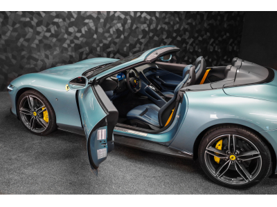 Ferrari Roma Spider - CELESTE TREVI SPECIAL COLOURS