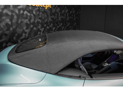 Ferrari Roma Spider - CELESTE TREVI SPECIAL COLOURS