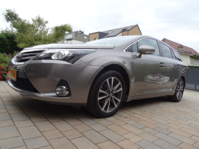 Toyota Avensis 1.8 AUTOMATIQUE