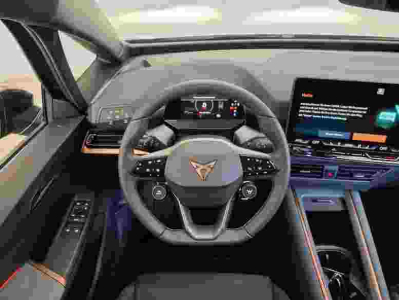 Cupra Born 79KWH  231 PS