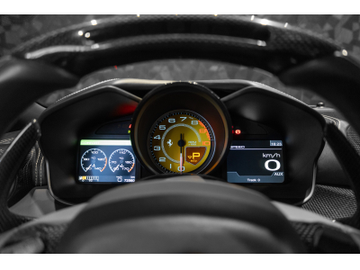 Ferrari FF ATELIER - ROSSO MARANELLO / CHARCOAL