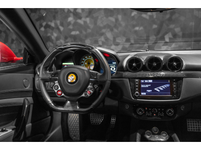 Ferrari FF ATELIER - ROSSO MARANELLO / CHARCOAL