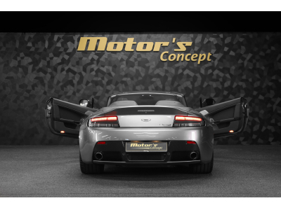 Aston Martin V12 Vantage Roadster / Boîte manuelle / 1 OF 101