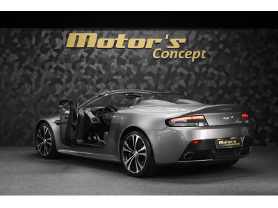 Aston Martin V12 Vantage Roadster / Boîte manuelle / 1 OF 101