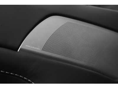 Aston Martin V12 Vantage Roadster / Boîte manuelle / 1 OF 101
