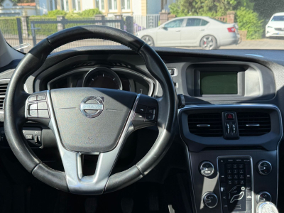 Volvo V40 Momentum
