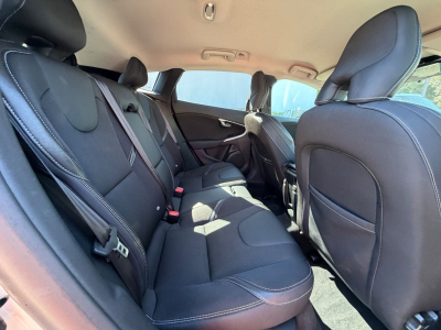 Volvo V40 Momentum
