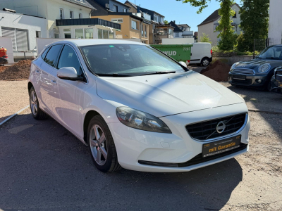 Volvo V40 Momentum