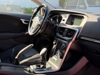 Volvo V40 Momentum