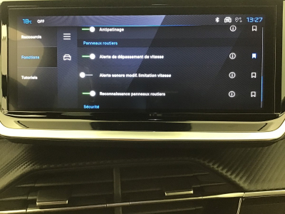 Peugeot 2008 Hybrid 145 e-DCS6 Allure