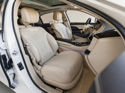 Maybach S560 Limousine 4Matic-PANO/BURMESTER/MASSAGE/DVD/Voll