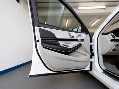 Maybach S560 Limousine 4Matic-PANO/BURMESTER/MASSAGE/DVD/Voll
