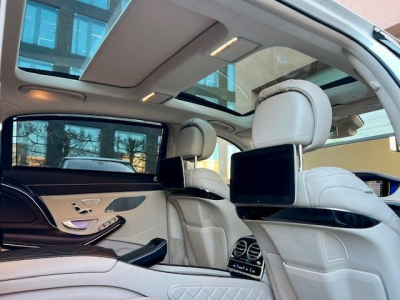 Maybach S560 Limousine 4Matic-PANO/BURMESTER/MASSAGE/DVD/Voll