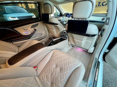 Maybach S560 Limousine 4Matic-PANO/BURMESTER/MASSAGE/DVD/Voll