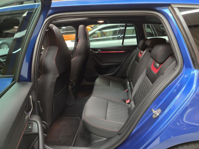 Skoda Octavia RS DSG 245CV
