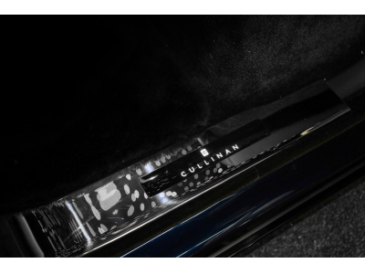 Rolls-Royce Cullinan 6.75 V12 - Midnight Sapphire