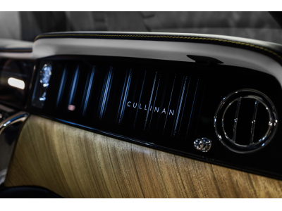 Rolls-Royce Cullinan 6.75 V12 - Midnight Sapphire