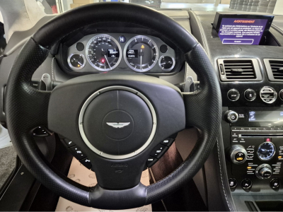 Aston Martin V8 Vantage EUROPA CARBON CUIR NAVI