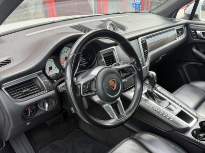 Porsche Macan 3.0 V6 S SPORTDESIGN CARBON PANO CUIR NAVI PORSCHE APPROVED 01/2029
