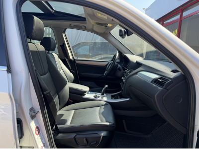 BMW X3 20D XDRIVE XLINE HEAD UP PANO CUIR NAVI 1 HAND