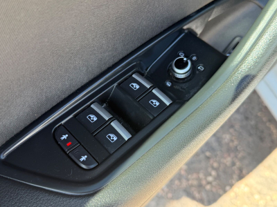 Audi A4 Avant sport 150 PS