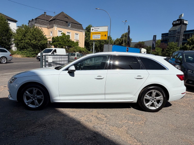 Audi A4 Avant sport 150 PS