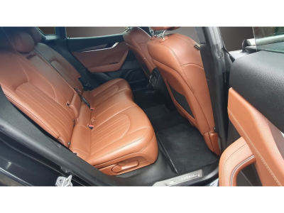 Maserati Levante LEVANTE  SQ4 / CAMERA 360/ ACC/ CUIR/Panorama/VOLL