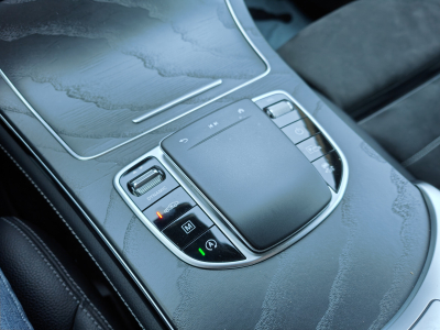 Mercedes-Benz GLC 220 GLC 220d 4MATIC PACK AMG CARPLAY SUSPENSION PNEU CAMERA 360