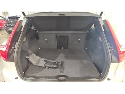 Volvo XC40 B3 Plus Dark DCT