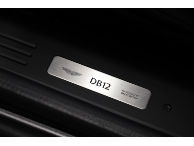 Aston Martin DB12 V8 Twin Turbo - ALUMINITE SILVER