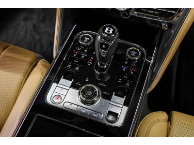 Bentley Flying Spur V8