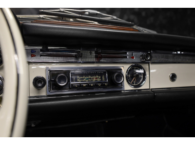 Mercedes-Benz SL 250 PAGODE - 1967 / Boîte manuelle 5 vitesses