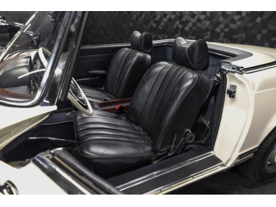 Mercedes-Benz SL 250 PAGODE - 1967 / Boîte manuelle 5 vitesses