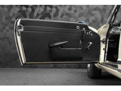 Mercedes-Benz SL 250 PAGODE - 1967 / Boîte manuelle 5 vitesses