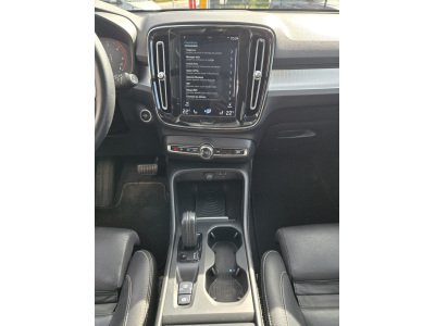 Volvo XC40 XC 40 D4 AWD PANO,HARMAN/K,360GRAD,ACC,1.HD,SH