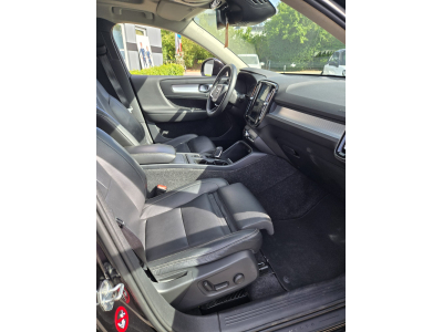 Volvo XC40 XC 40 D4 AWD PANO,HARMAN/K,360GRAD,ACC,1.HD,SH