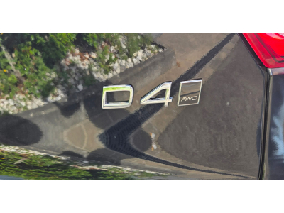 Volvo XC40 XC 40 D4 AWD PANO,HARMAN/K,360GRAD,ACC,1.HD,SH