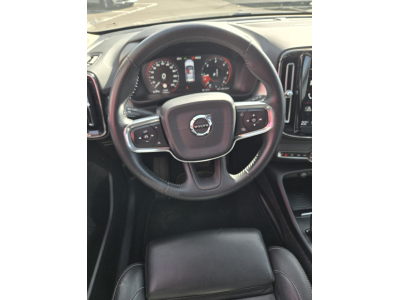Volvo XC40 XC 40 D4 AWD PANO,HARMAN/K,360GRAD,ACC,1.HD,SH