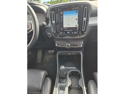 Volvo XC40 XC 40 D4 AWD PANO,HARMAN/K,360GRAD,ACC,1.HD,SH