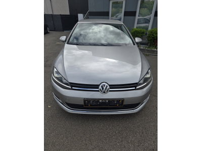 Volkswagen Golf 2.0 TDI BlueMotion DSG Highline
