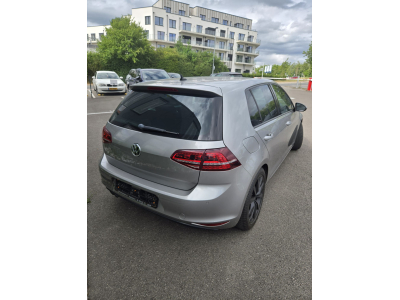 Volkswagen Golf 2.0 TDI BlueMotion DSG Highline