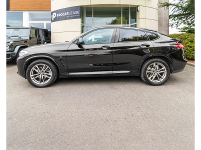 BMW X4 xDrive 20d/ 4WD /M PAKET/NAVI /LED/19/360°/KEYLESS
