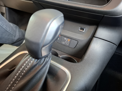 Citroën C3 SHINEPACK 110 B.AUTO, NAVI, CUIR, CARPLAY,LED, CAMERA, 1HAND