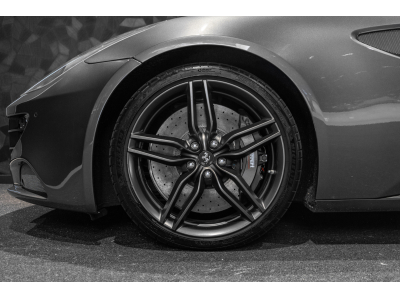 Ferrari FF V12 - GRIGIO SILVERSTONE