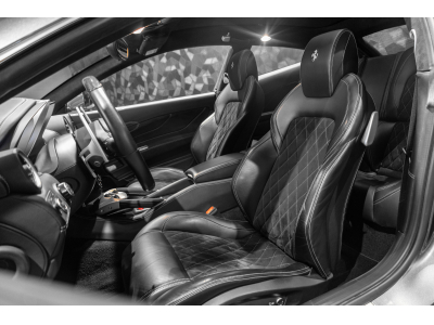 Ferrari FF V12 - GRIGIO SILVERSTONE